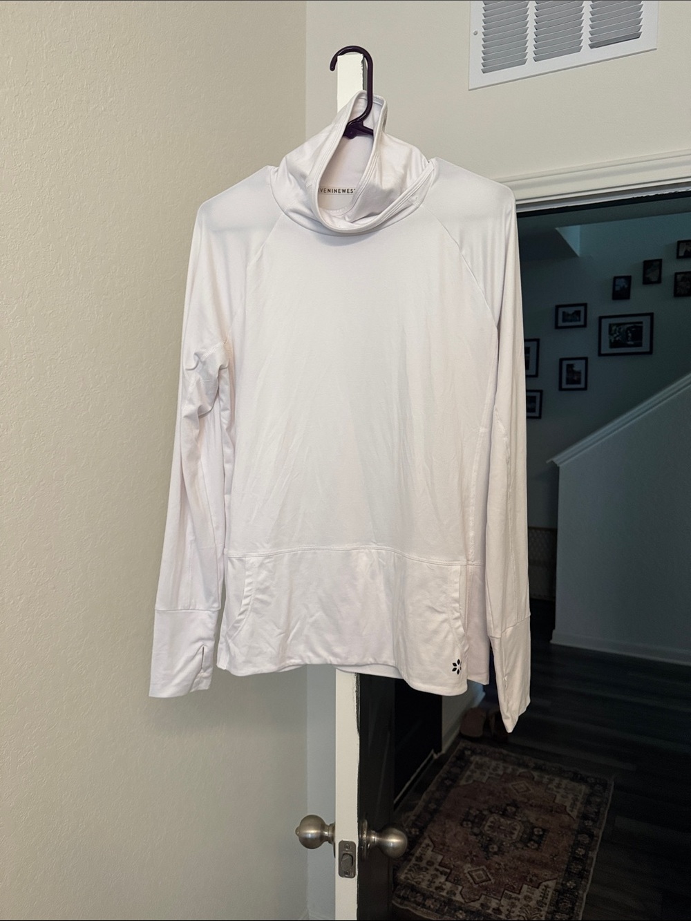 Nine West White Active Long Sleeve